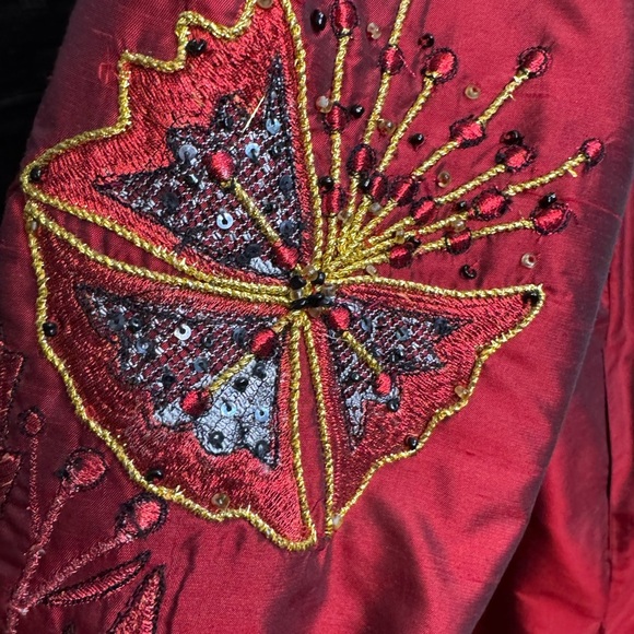 Tunique Red Embroidered Jacket - Picture 4 of 8